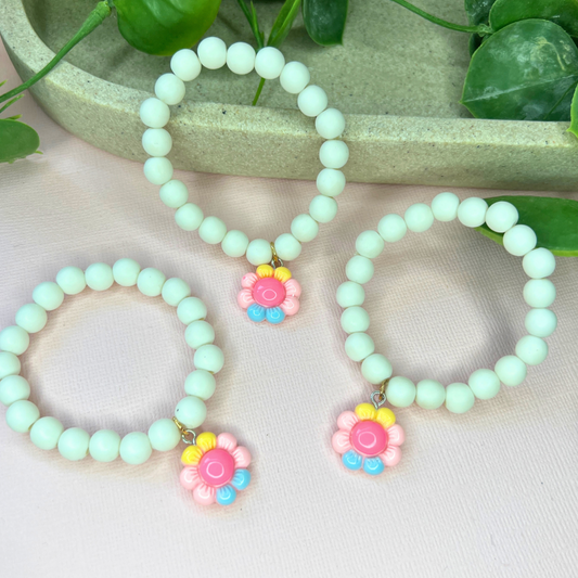 White Flower | Beaded Bracelet