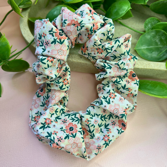 Pink Flower | Floral Scrunchie