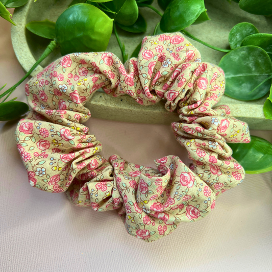 Pretty Pink Flower | Floral Scrunchie